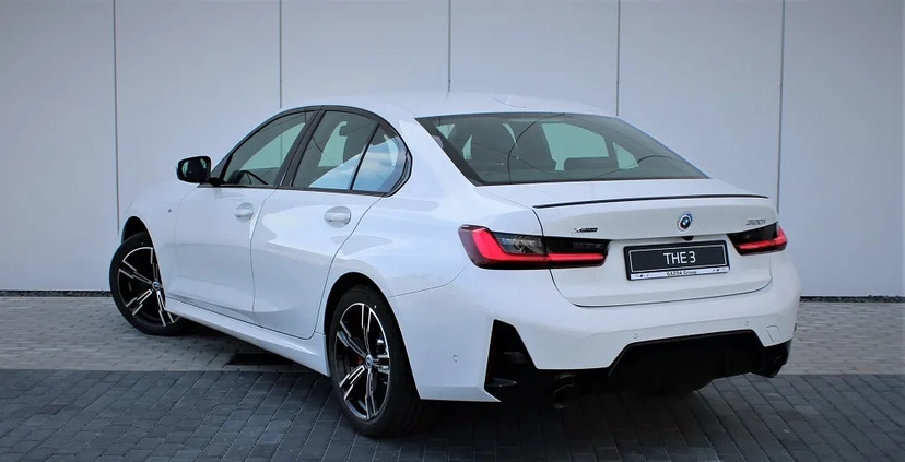 BMW Seria 3 cena 215000 przebieg: 6, rok produkcji 2023 z Starachowice małe 154